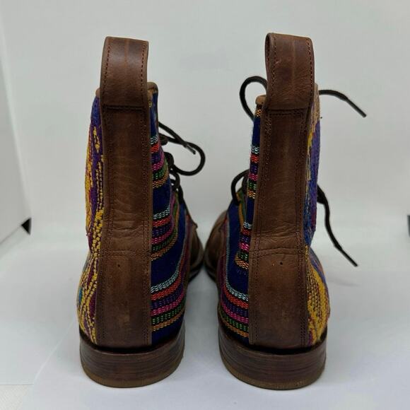 TEYSHA Custom Handmade Leather Tapestry Peace In The Streets Chelsea Boots 7.5 - Picture 2 of 6